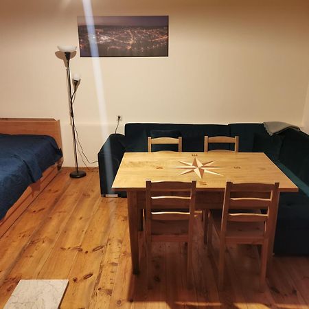 Dom K2 Apartment พิงโชฟ ภายนอก รูปภาพ